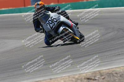 media/Apr-20-2025-AHRMA (Sun) [[393a79c373]]/Race/Group 8/Turn 4b/